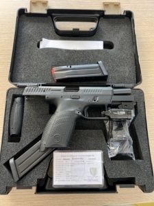 CZ P10C