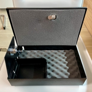 Trezor fegyverkazetta rgzt snnel. 