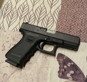 Glock 19 