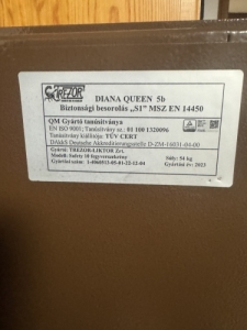 Trezor Diana Queen 5