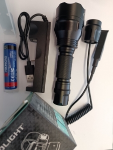Ers fegyverlmpa olight szerelkkel 