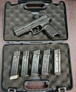 P 320