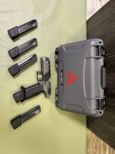 Laugo Arms Alien Creator Evolution Limited Optics