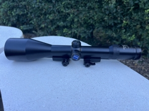 Zeiss Diavari VM 3-12x56 T*; Leica Magnus 2,4-16x56