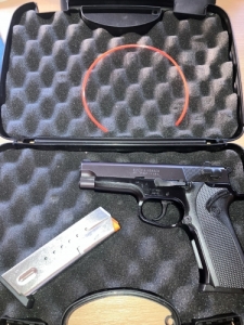 Smith & Wesson M915 9 mm Luger sport célra