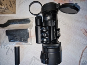 Elektrooptik Strix F Hkamera eltt  + 8x68 vagy 300 WIN  CSERE
