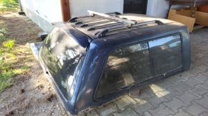 Plat�doboz �s fell�p�