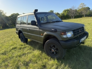Mitsubishi Pajero 2.5 TD GLS 7 személyes – restaurált terepjáró vadászathoz Mitsubishi Pajero 2.5 TD GLS 7 személyes – restaurált terepjáró vadászathoz