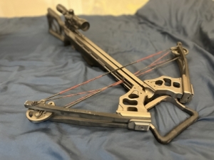 EK Archery Titan 200 lbs Compound Sz�mszer�j – Komplett szett
