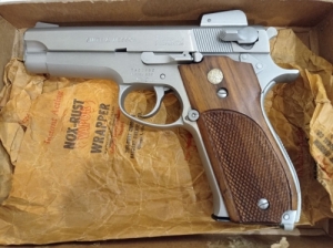 Smith and Wesson  639
