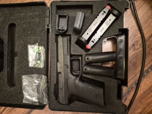 CZ P10-C
