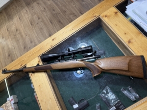 CZ 557 Lux + Zeiss V4 Conquest 