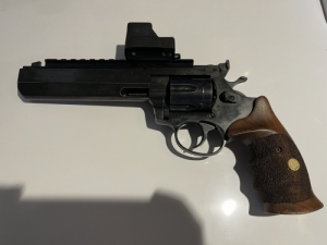 Revolver